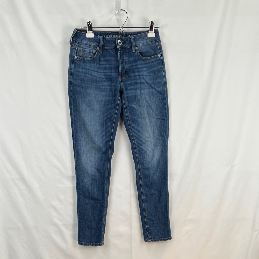 American Eagle - Womenâs Jeans - Tomgirl - Size 0 - Medium Blue